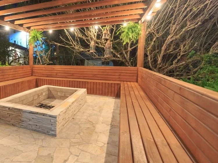 Completed hardscape patio and stone walkway project